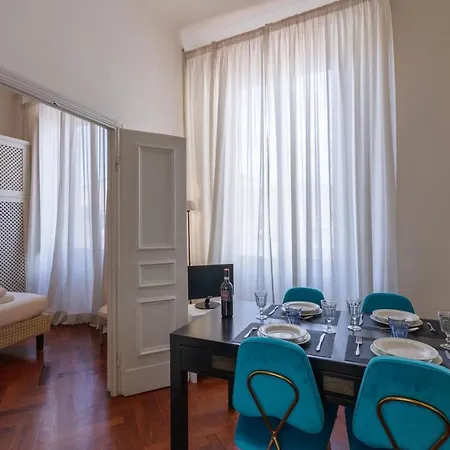 Seta Spacious Next To The Duomo * Florence
