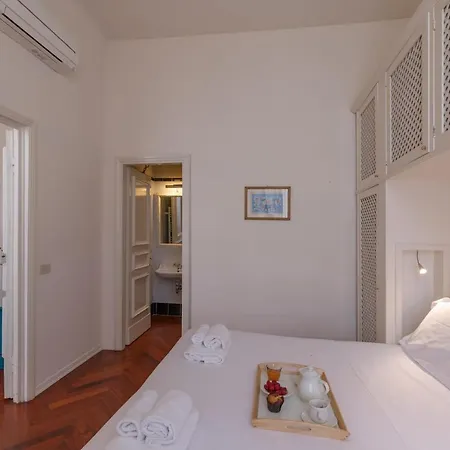 아파트 Seta Spacious Next To The Duomo *