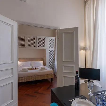 아파트 Seta Spacious Next To The Duomo
