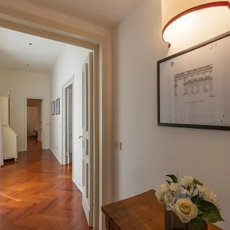 Seta Spacious Next To The Duomo 아파트 피렌체