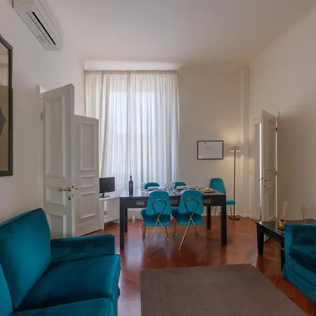 아파트 Seta Spacious Next To The Duomo