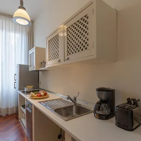 Seta Spacious Next To The Duomo فلورنس